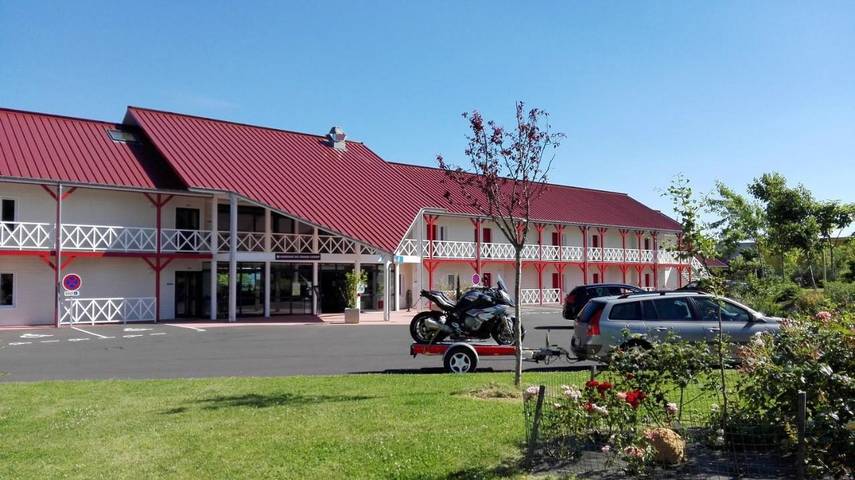 Hôtel pour 2 personnes, avec Terrasse et Jardin à Montmarault