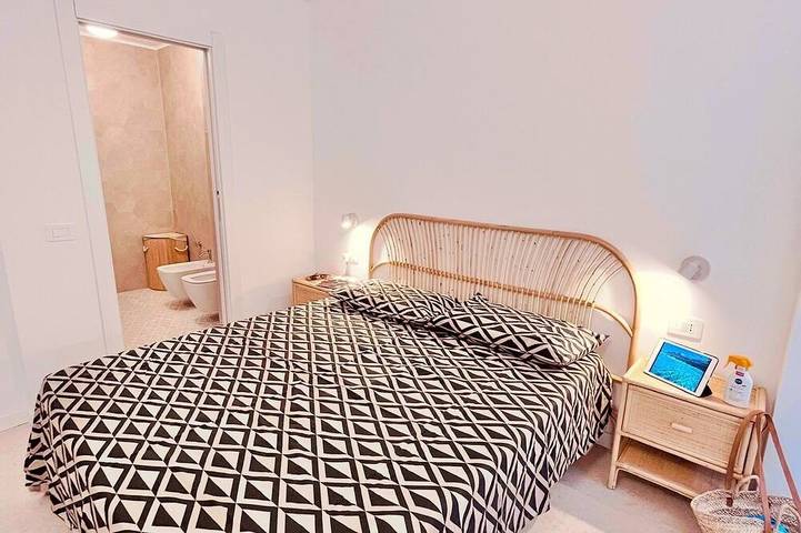 Ganze Wohnung, Bay of Saracens, renovated apartment 6 people with garden parking space in Varigotti, Finale Ligure Gemeinde