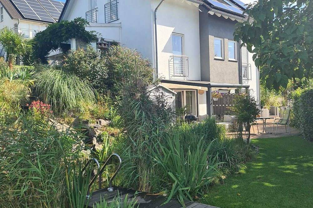 Ganze Wohnung, Traumhaftes und entspanntes wohnen am Gartenteich in Oberzissen, Osteifel