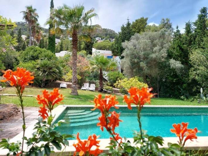 Ferienhaus für 8 Personen, mit Balkon/Terrasse und Meerblick sowie Garten und Pool in Canyamel