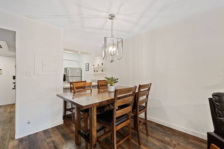 Vacation rental for 6 people, with balcony and pool as well as hot tub, with pets in Camelback Mountain