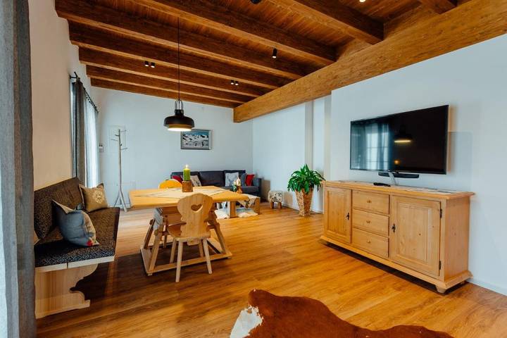 Ferienwohnung für 4 Personen, mit Terrasse und Garten sowie Ausblick