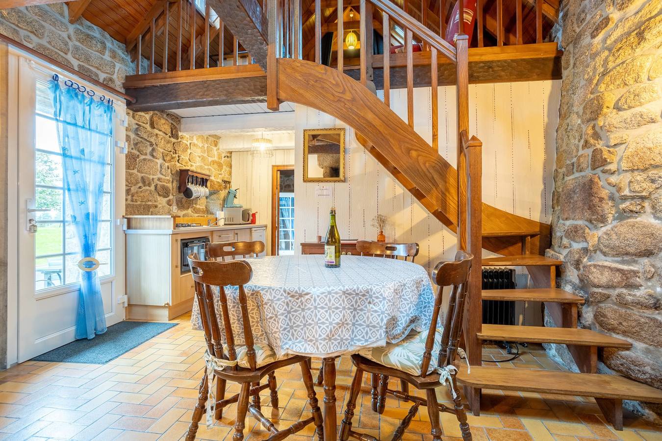 Maison bretonne de caractère avec piscine partagée  in Ergué-Gabéric, Région de Quimper