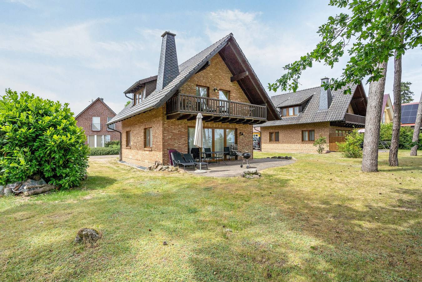 Ganze Wohnung, Apartment 'Haus 11 Og' mit Seeblick, privatem Garten und Wlan in Röbel, Müritz