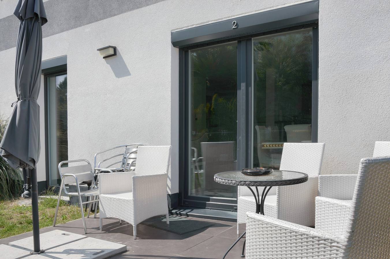 Luxusvilla Neubau mit Garten, Terrasse, Klimaanlage und Wlan in Oberasbach, Franken
