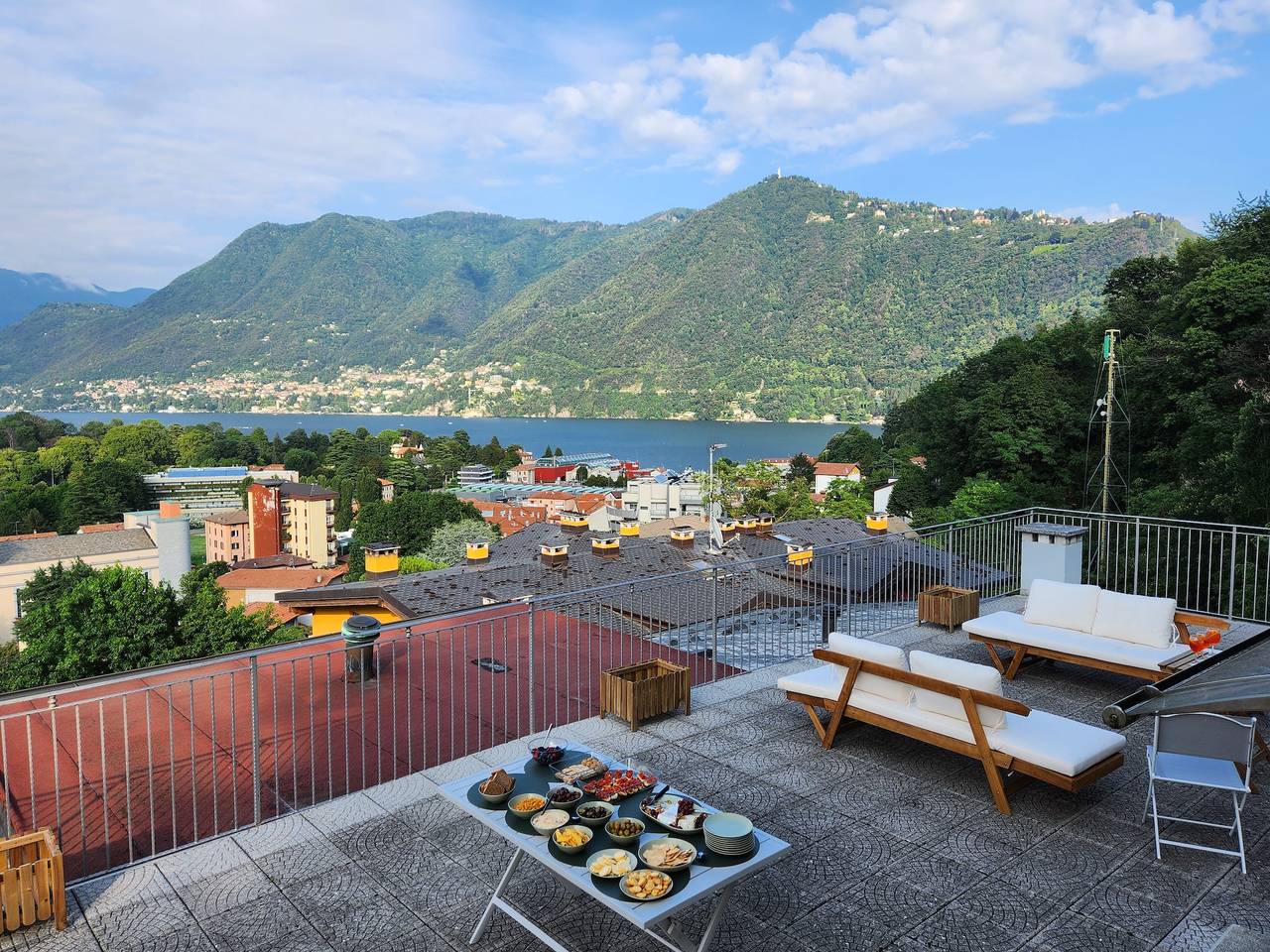 Maison de vacances « Villa Cielo Lake Como » avec vue sur le lac, terrasse privée et Wi-Fi in Côme, Lac de Côme