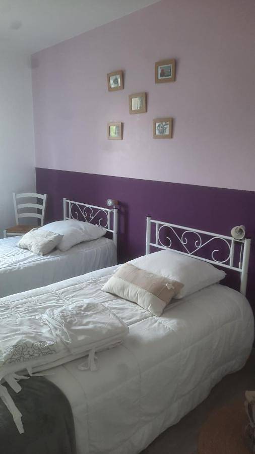 Gîte pour 6 personnes, avec terrasse à Montgivray - 2