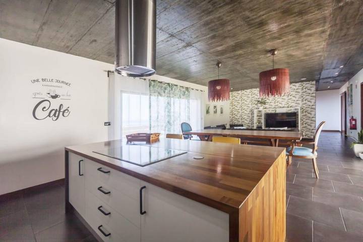 Casa de férias para 9 pessoas, com terraço e vista na Ilha de São Miguel