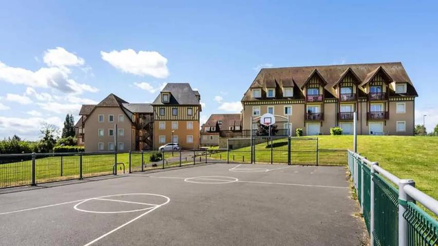 Gîte pour 5 personnes, avec terrasse à Saint-Arnoult - 3