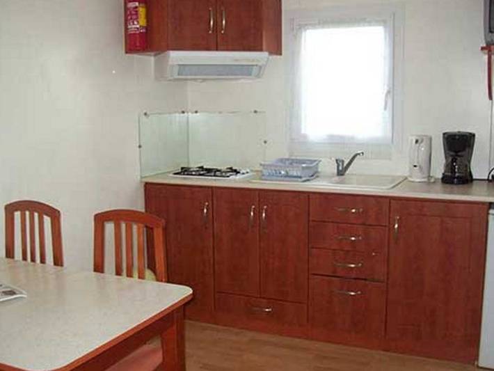 Camping pour 2 personnes, avec piscine, animaux acceptés