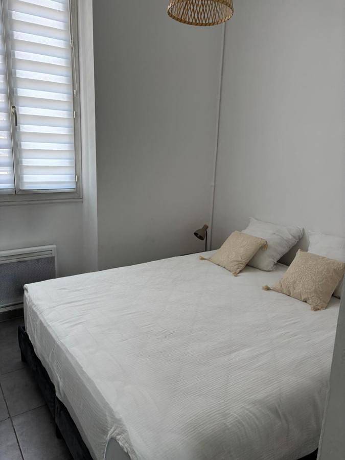 Location de vacances pour 6 personnes, avec terrasse, animaux acceptés à Port-de-Bouc - 3