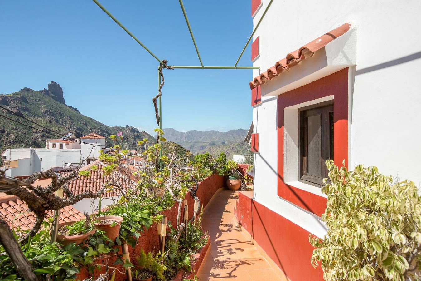 Holiday Home “Casa Rural Serafín” with Mountain View, Wi-Fi & Terrace in Tejeda, North Gran Canaria