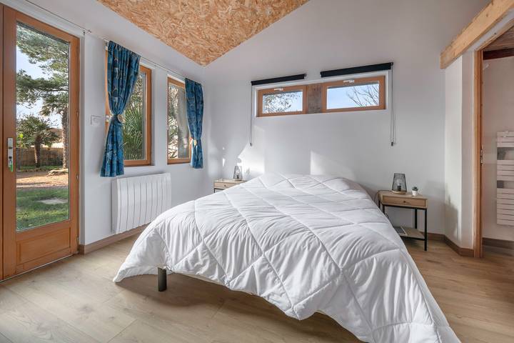 House with an extension for 11 at 800m from the sea in La Plaine-sur-Mer, Côte de Jade