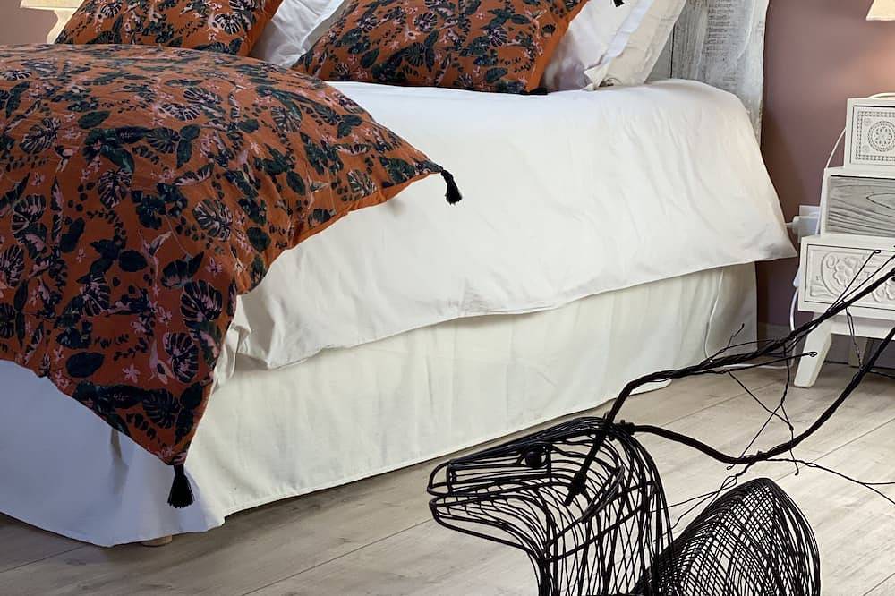 Logis de Pierre Levée bed and breakfast 5 minutes from Niort and the Marais Poitevin in Bessines, Niort region