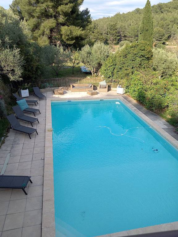Chambre d’hôte pour 4 personnes, avec piscine et jardin