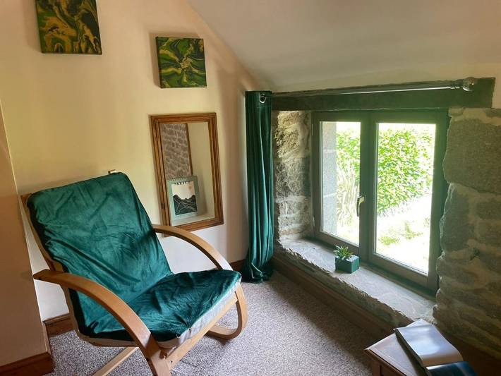 Location de vacances pour 6 personnes, avec vue ainsi que piscine et jardin à Isigny-le-Buat - 2