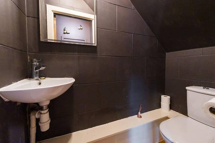 City Retreat w/Hot Tub+Games Room+Twin BBQ+Parking in Cardiff, Cardiff region