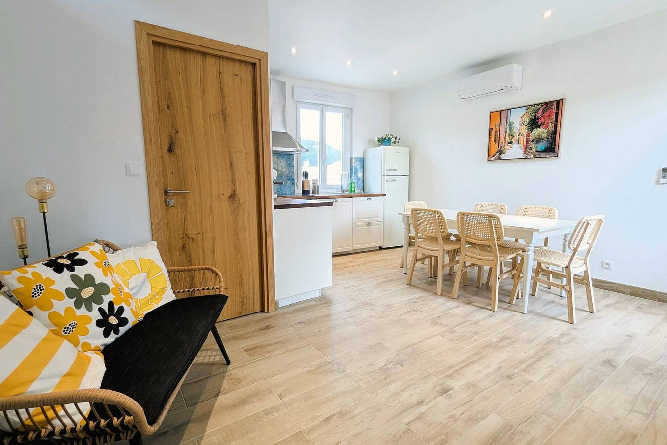 Ganze Wohnung, Ferienwohnung für 6 Personen mit Garten in Toulon, Toulon Region