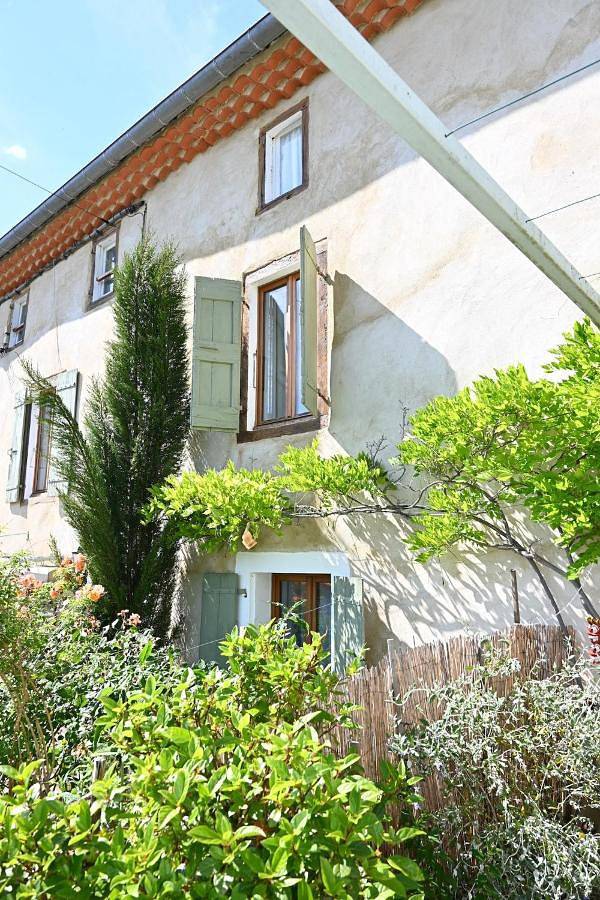 Location de vacances pour 4 personnes, avec Piscine à Dun (toponyme)