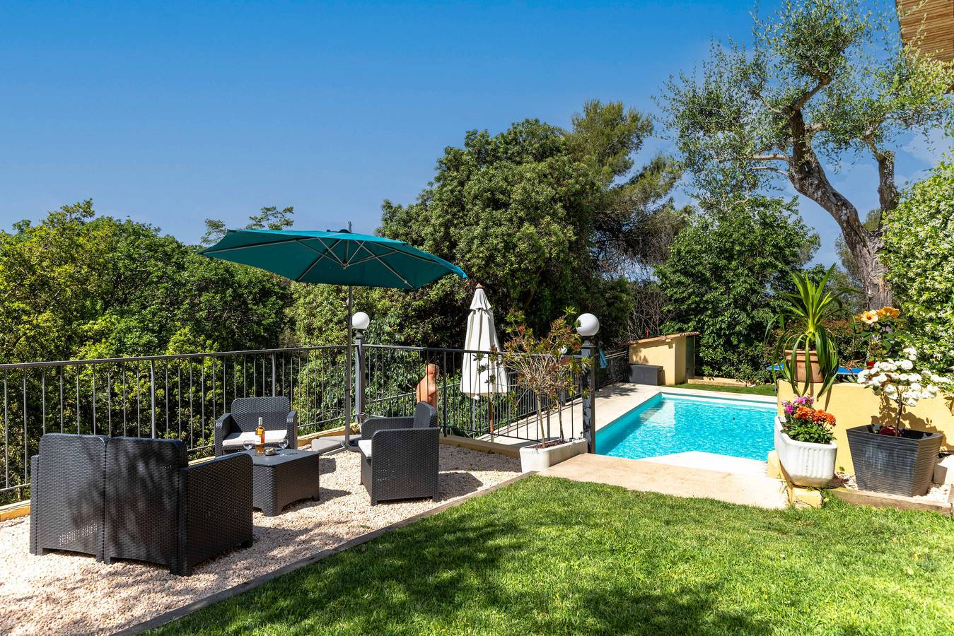 Happyfew La Villa Summertime in Nice (France), Mediterranean Coast (France)