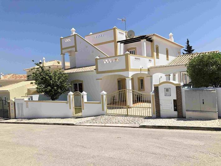 Maison d’hôte pour 2 personnes, avec jardin et piscine dans Odiáxere