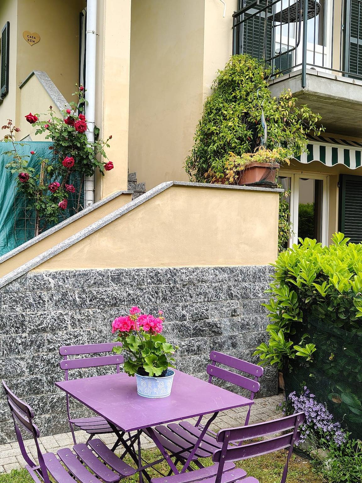Casa Vacacional 'Ezia' con Vista a la Montaña y Pequeño Jardín Privado in Porlezza, Municipio de Porlezza