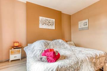 Cottage pour 2 personnes, avec jardin ainsi que sauna et vue, animaux acceptés à Braives