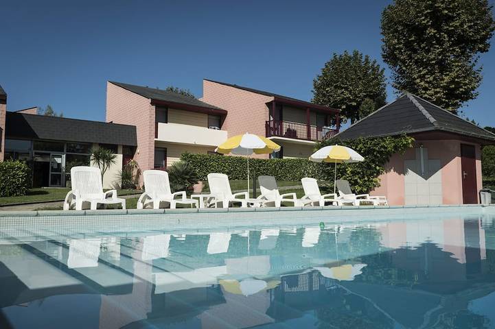 Gîte pour 4 personnes, avec Balcon ainsi que Jardin et Piscine à Salies-de-Béarn - 4