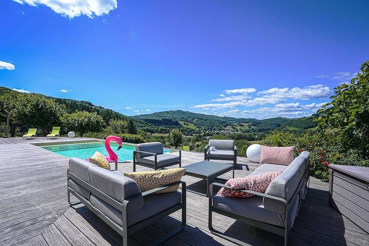 Location de vacances pour 10 personnes, avec Balcon et Jardin à Sainte-Eulalie-d'Olt