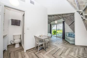 Vacation Apartment for 3 Guests in Lake County, Picture 1