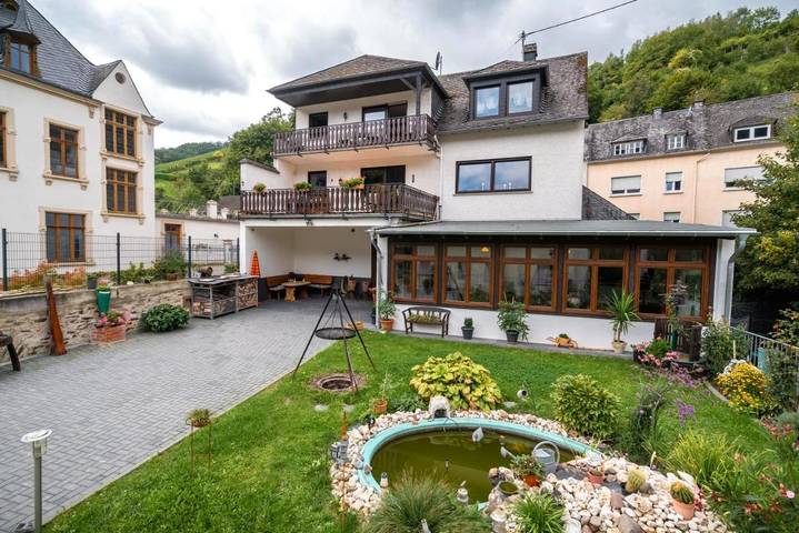 Ferienhaus für 4 Personen, mit Terrasse und Ausblick sowie Garten in Traben-Trarbach