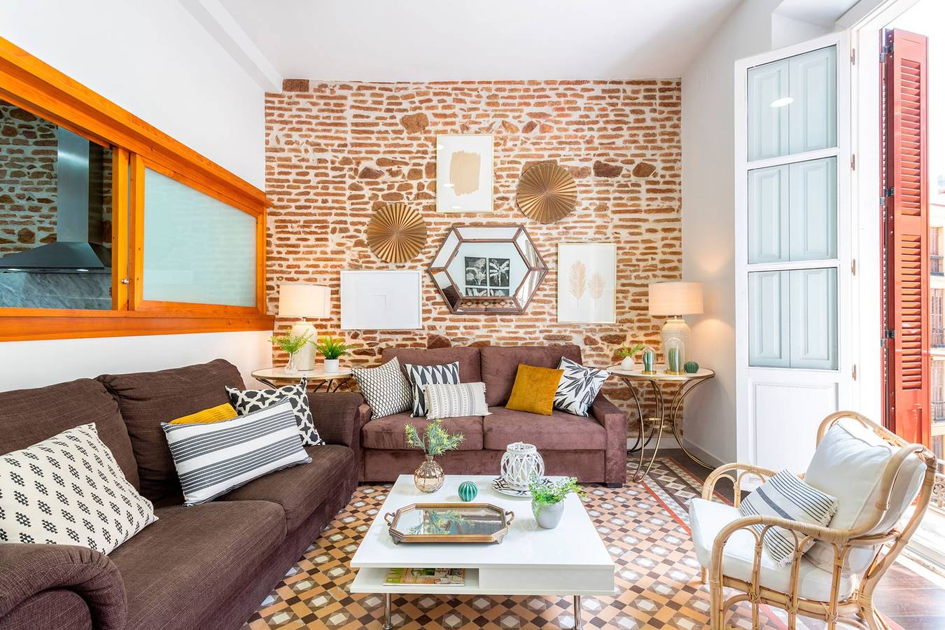 Entire apartment, 3 Bd apartment with balconies next to Larios Street. Larios in Malaga Centro Historico, Malaga