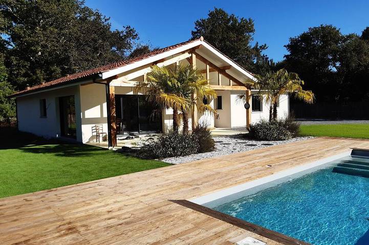 Location de vacances pour 8 personnes, avec jardin et terrasse à Saint-Michel-Escalus