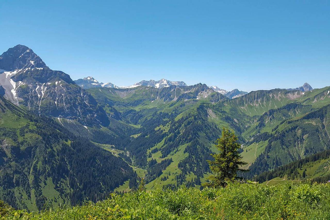 Ganze Wohnung, Two-Bedroom Family Apartment in Mittelberg, Kleinwalsertal