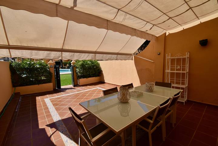 Ferienhaus für 7 Personen, mit Pool und Terrasse sowie Kinderpool und Garten in Andalusien - 3