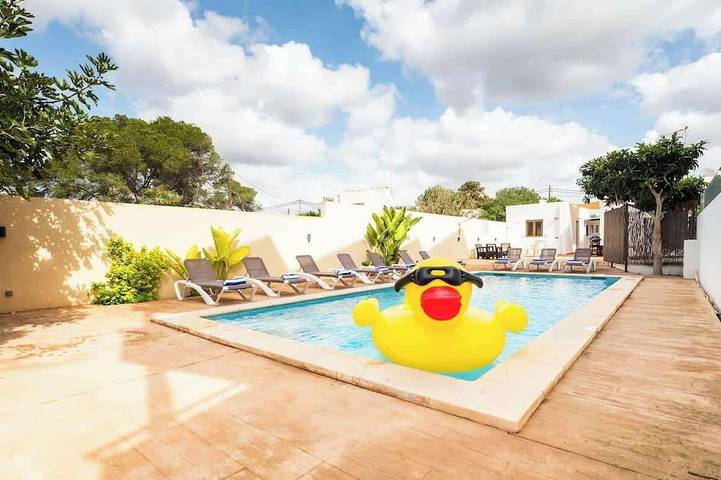 Villa for 11 people, with garden - 1