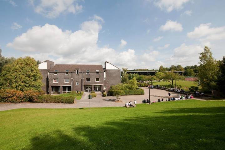 Location de vacances pour 8 personnes, avec jardin et terrasse à Auderghem - 4