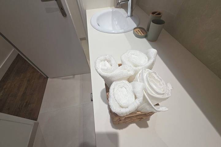 Appartement entier, Le petit bassin de Neptune in Versailles, Yvelines