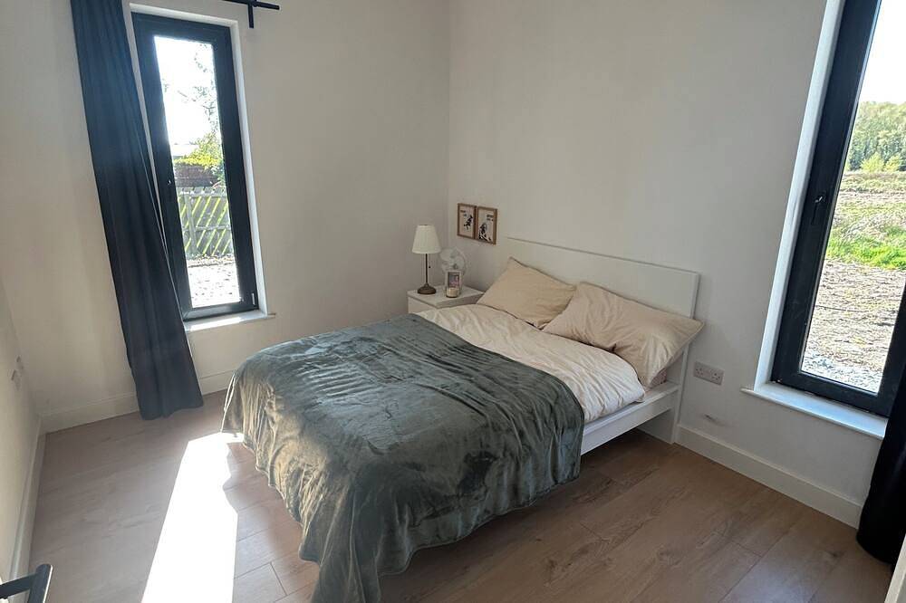 Modern Rural Ireland Retreat – Spacious & Peaceful Countryside Escape. in Lough Neagh