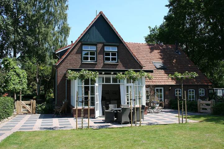 Ferienhaus für 6 Personen, mit Garten und Sauna in Groenlo