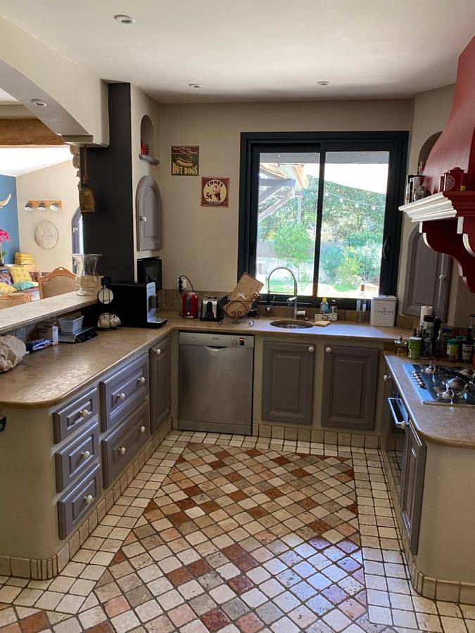 Villa pour 11 personnes, avec terrasse et vue, animaux acceptés à Aubagne - 4