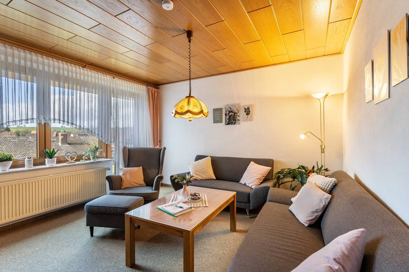 Apartamento entero, Apartamento 'Tannenberg' con terraza compartida, jardín privado y Wi-Fi in Diemelstadt, Waldecker Land