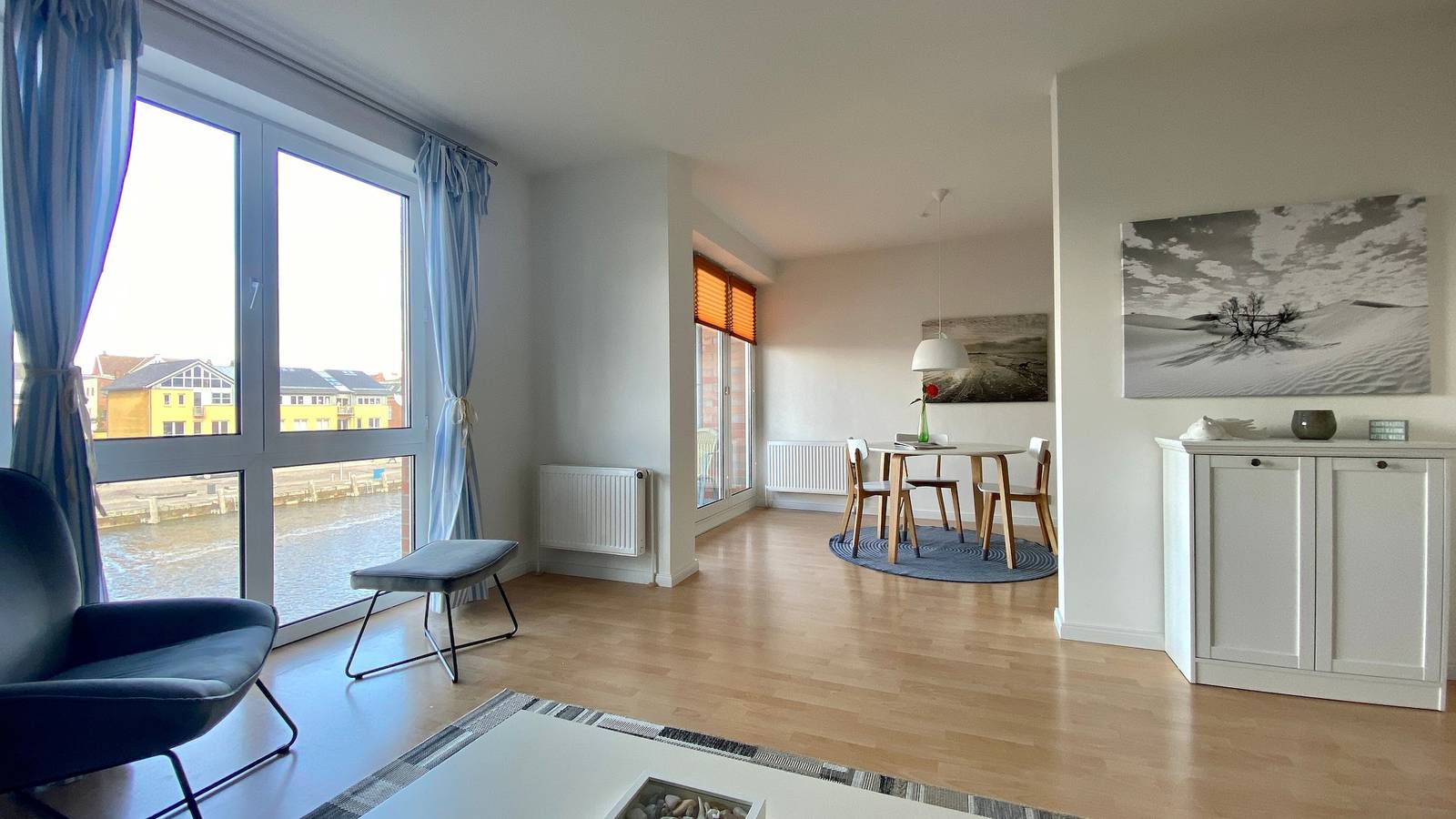 Ganze Wohnung, Ferienwohnung 'Simmerdeis Am Hafen' mit Balkon und Wi-Fi in Husum Hafen, Husum