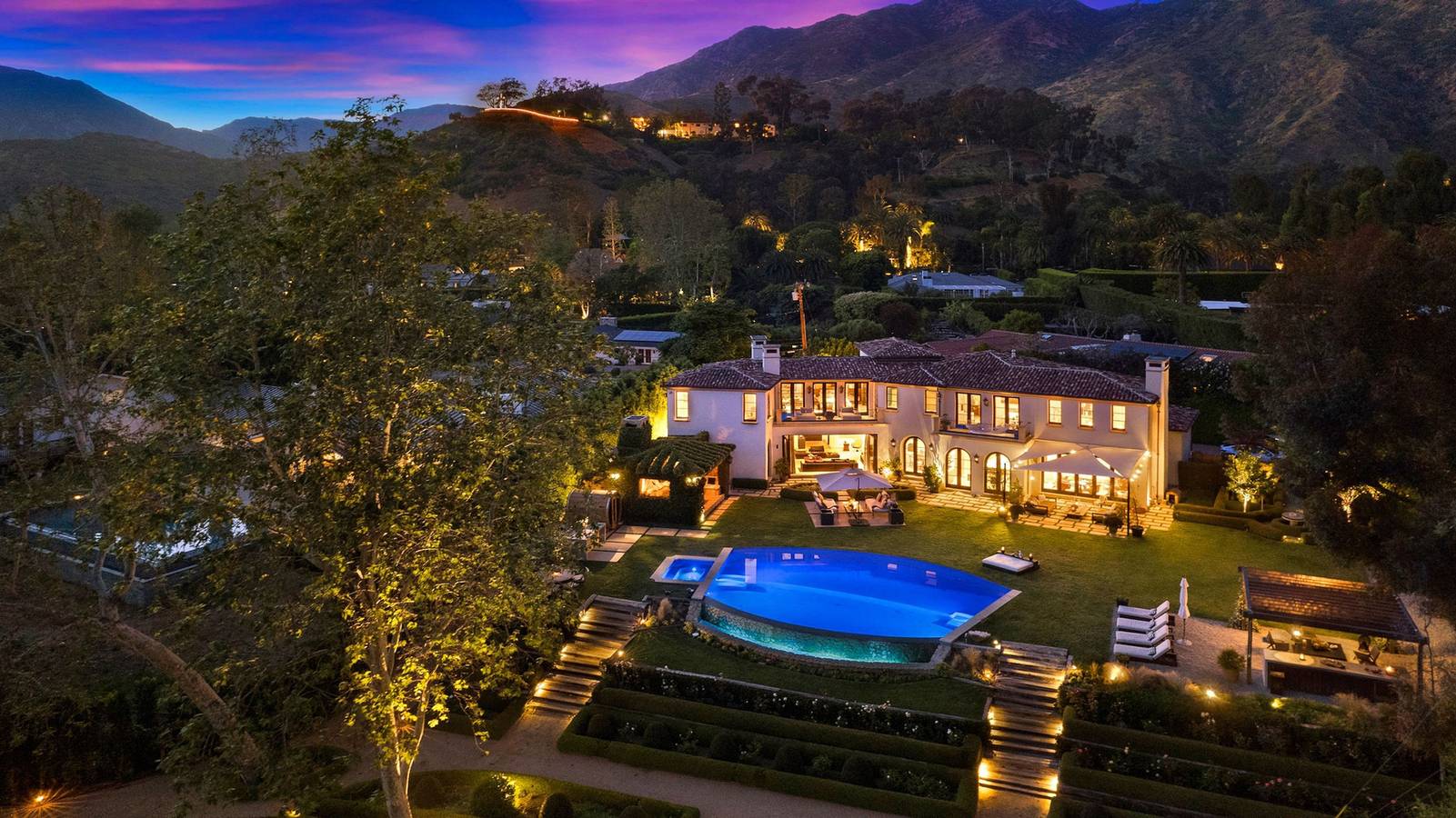 Villa Tuscan in Malibu in Malibu Beach, Malibú