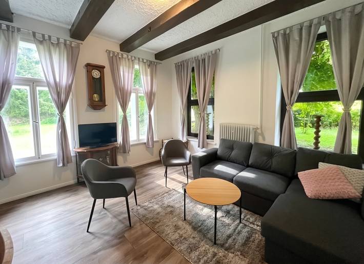 Ferienwohnung für 3 Personen, mit Terrasse und Garten in Emden