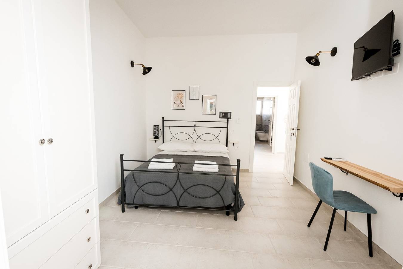 Hel lejlighed, Room 'Le Dimore Di Nonna Nina - 4' with Shared Terrace, Wi-Fi and Air Conditioning in Taviano, Taranto-bugten