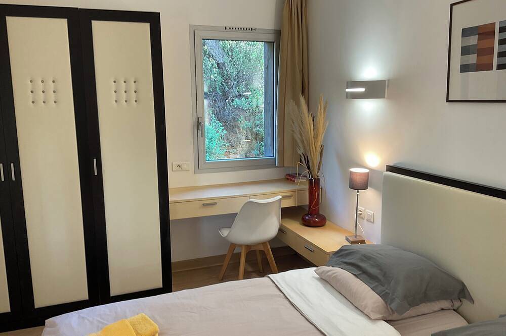 Entire apartment, Cala Sultana Santa Giulia Porto Vecchio Garden apartment 4/5 pers in Santa Giulia, Porto-Vecchio