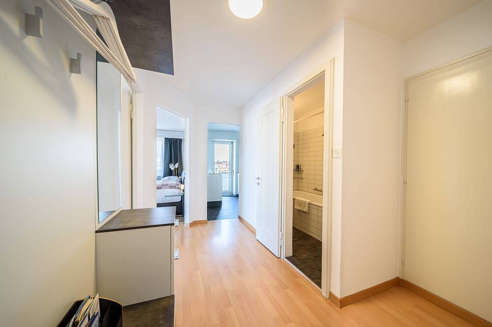 Ganze Wohnung, Modernes 4 Zimmer Apartment an Top zentraler Lage in Kreuzlingen, Bodensee (Schweiz)