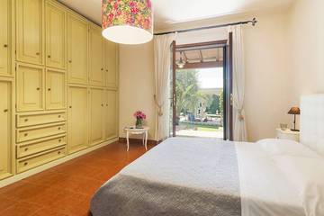 Villa for 9 People in Castiglione della Pescaia, Maremma, Photo 4