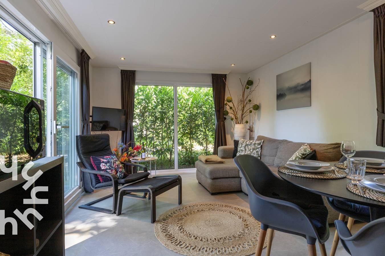 Bosrijke 4 persoons chalet met hottub en sauna in grote privé tuin in Diever in Nationaal Park Dwingelderveld